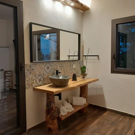 Etna Country Bed & Breakfast *